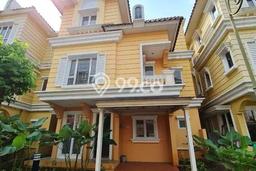 PROPERTI UNGGULAN! Rumah Strategis di Gading Serpong, Luas 80m2m² Bangunan 130m2m² PROPERTI UNGGULAN! Rumah Strategis di Gading Serpong, Luas 80m2m² Bangunan 130m2m²