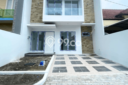 Rumah Modern Cantik 5 Kamar Siap Huni di Wiyung Rumah Modern Cantik 5 Kamar Siap Huni di Wiyung