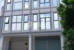 Ruko Disewa di Surabaya dengan LB 300m2 Area Komersial Ramai Ruko Disewa di Surabaya dengan LB 300m2 Area Komersial Ramai