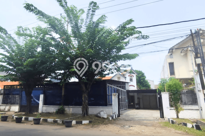 Komersial Bagus Dijual LB 550m2 Lokasi Strategis Surabaya Area Cocok untuk Berbisnis Komersial Bagus Dijual LB 550m2 Lokasi Strategis Surabaya Area Cocok untuk Berbisnis