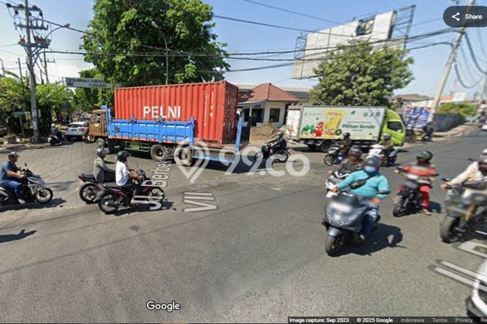 Dijual Kost di Kawasan Waru, Sidoarjo, Spesifikasi 24 KT, 24 KM, 550m2 Dijual Kost di Kawasan Waru, Sidoarjo, Spesifikasi 24 KT, 24 KM, 550m2