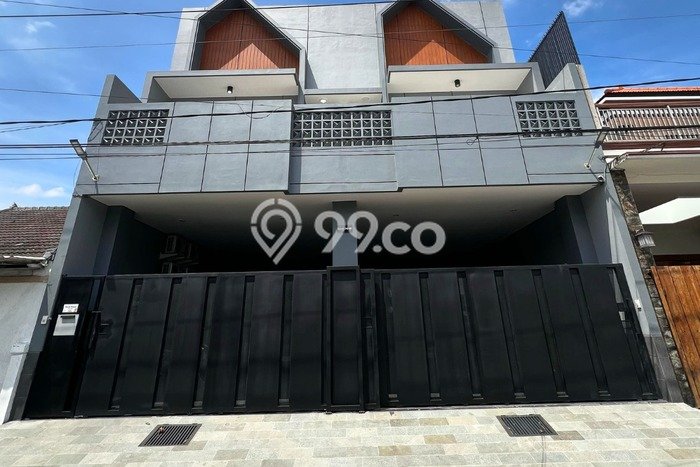 Dijual Kost di Kawasan Waru, Sidoarjo, Spesifikasi 24 KT, 24 KM, 550m2 Dijual Kost di Kawasan Waru, Sidoarjo, Spesifikasi 24 KT, 24 KM, 550m2