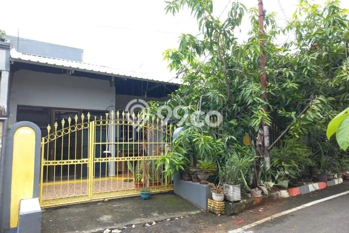 Jual Rumah Harga Miring Manggala Punya 3 Kamar & LT 148m2 Jual Rumah Harga Miring Manggala Punya 3 Kamar & LT 148m2