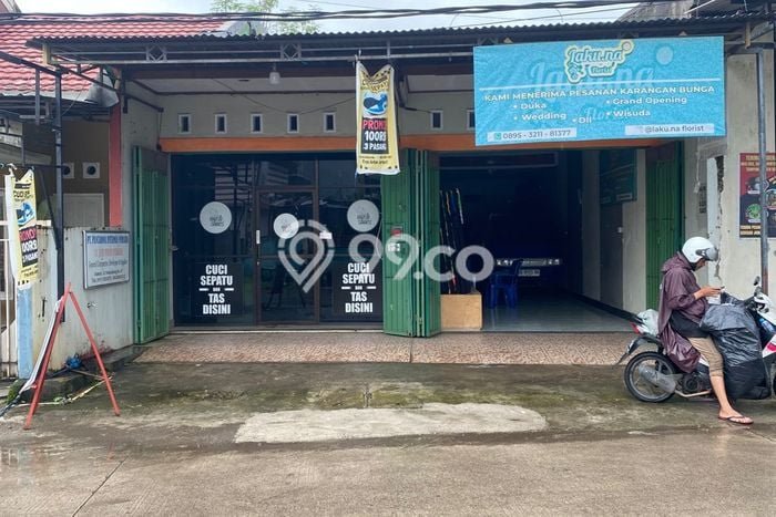 Dijual! Ruko di Sungguminasa Makassar LT 1411m2 / LB 135m2 Kawasan Bisnis Dijual! Ruko di Sungguminasa Makassar LT 1411m2 / LB 135m2 Kawasan Bisnis