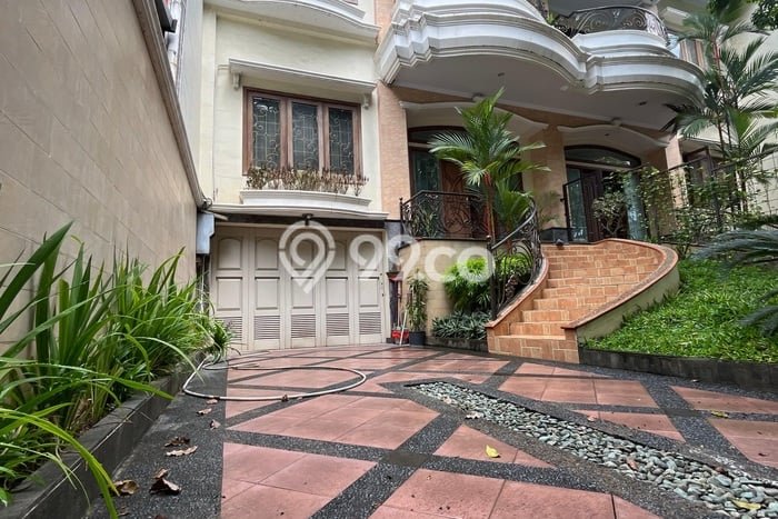 For Sale Rumah Mewah Exclusive di Ujung Pandang, Makassar For Sale Rumah Mewah Exclusive di Ujung Pandang, Makassar