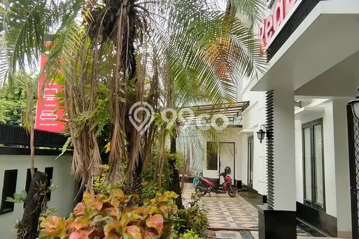 Ready to Use! Luxury House LT 336m2 Desain Modern di Panakukkang Ready to Use! Luxury House LT 336m2 Desain Modern di Panakukkang