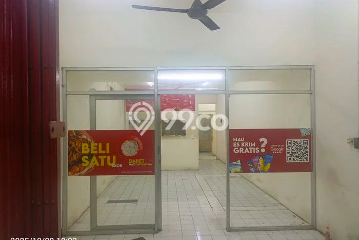 Unit Ruko disewakan di Pamulang Tangerang Selatan dengan LT 60m2 / LB 60m2 Unit Ruko disewakan di Pamulang Tangerang Selatan dengan LT 60m2 / LB 60m2