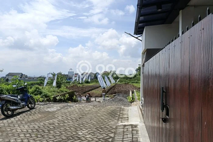 Rumah Minimalis 10 Kamar LT 75m2 di Merjosari Rumah Minimalis 10 Kamar LT 75m2 di Merjosari