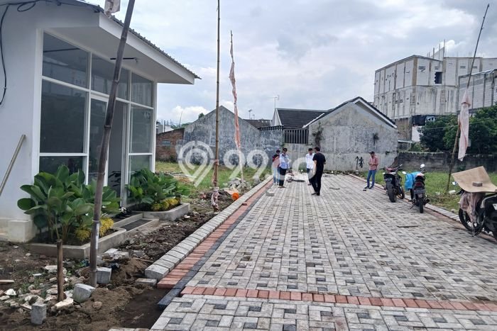 Cocok Untuk Investasi! Dijual Kost di Malang Kota 17 Kamar Cocok Untuk Investasi! Dijual Kost di Malang Kota 17 Kamar