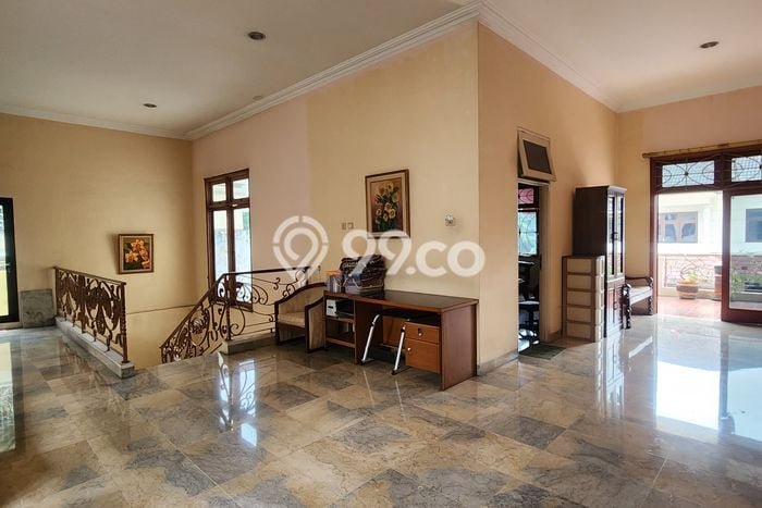 Ready to Use! Premium House LT 480m2 Desain Elegan di Pondok Labu Ready to Use! Premium House LT 480m2 Desain Elegan di Pondok Labu