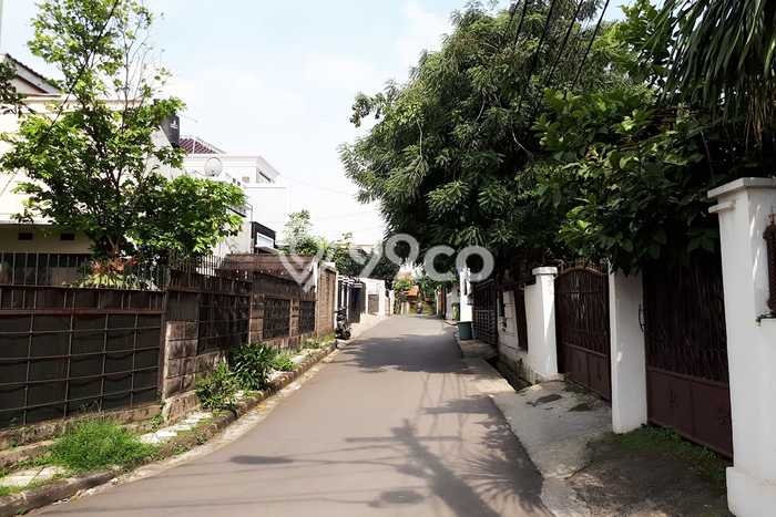 Rumah Elit LB 253m2 Siap Huni Desain Elegan di Ciganjur, Jakarta Selatan Rumah Elit LB 253m2 Siap Huni Desain Elegan di Ciganjur, Jakarta Selatan
