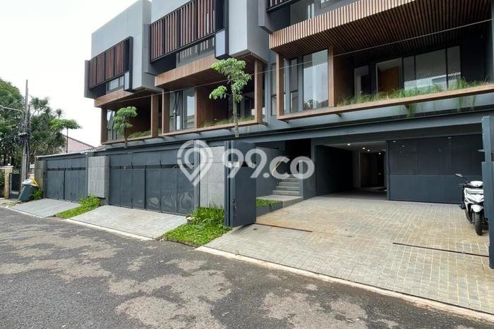 Ready to Use! Luxury House LT 209m2 Desain Modern di Kemang Ready to Use! Luxury House LT 209m2 Desain Modern di Kemang