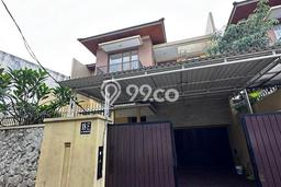 Hunian Elit LB 400m2 Siap Pakai Desain Elegan di Kemang, Jakarta Selatan Hunian Elit LB 400m2 Siap Pakai Desain Elegan di Kemang, Jakarta Selatan