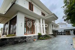 Rumah Elit Modern Tanpa Renovasi di Kemang Jakarta Selatan Rumah Elit Modern Tanpa Renovasi di Kemang Jakarta Selatan