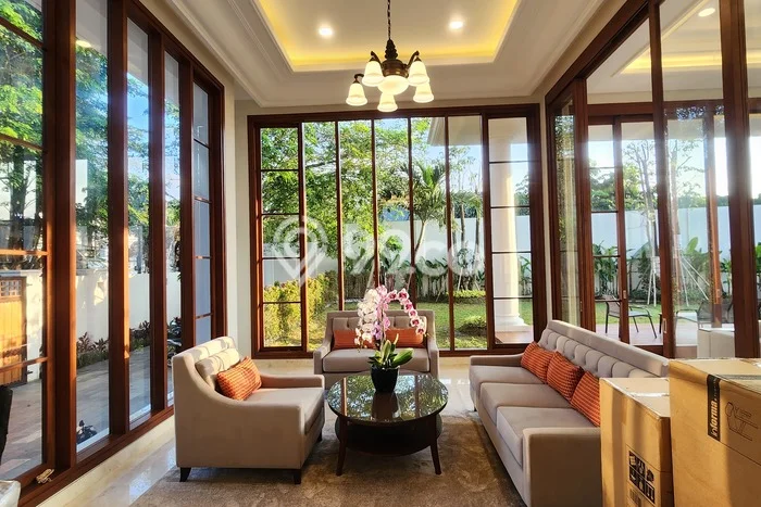 Hunian Eksklusif Siap Huni LT 1066m2 di Menteng, Jakarta Pusat Hunian Eksklusif Siap Huni LT 1066m2 di Menteng, Jakarta Pusat