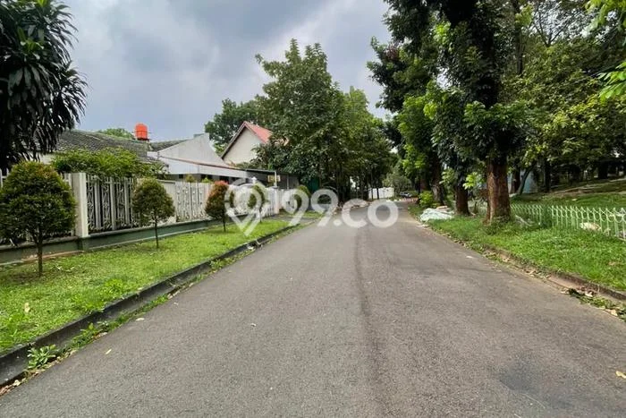 Tanah Dijual Lokasi Strategis di Jakarta Selatan dengan Luas 769m2 Tanah Dijual Lokasi Strategis di Jakarta Selatan dengan Luas 769m2