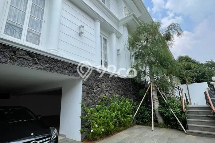 Siap Huni Rumah Mewah 5 Kamar di Menteng Dekat ke Mana Saja Siap Huni Rumah Mewah 5 Kamar di Menteng Dekat ke Mana Saja