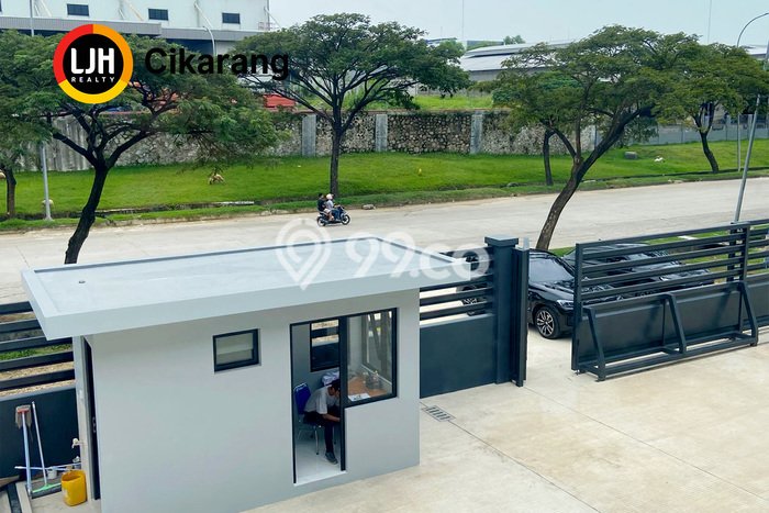 Gudang disewakan lokasi strategis Lippo Cikarang Cikarang 1552m2 Gudang disewakan lokasi strategis Lippo Cikarang Cikarang 1552m2