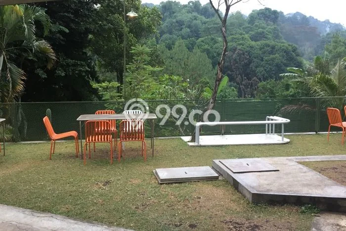 Unit Komersial Dijual di Bandung LT 1968m2 & LB 968m2 Unit Komersial Dijual di Bandung LT 1968m2 & LB 968m2