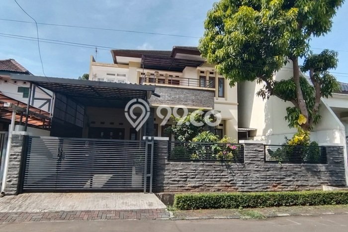 Jual Rumah Luas Elegan Dengan View Cantik di Bintaro, Tangerang Selatan Jual Rumah Luas Elegan Dengan View Cantik di Bintaro, Tangerang Selatan