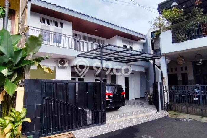 Dijual Rumah Luas Elegan Dengan View Eksklusif di Bintaro, Tangerang Selatan Dijual Rumah Luas Elegan Dengan View Eksklusif di Bintaro, Tangerang Selatan