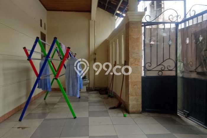 Disewakan! Rumah 3 Kamar Tidur &
2 Kamar Mandi di Kayu Putih, Jakarta Timur Disewakan! Rumah 3 Kamar Tidur &
2 Kamar Mandi di Kayu Putih, Jakarta Timur