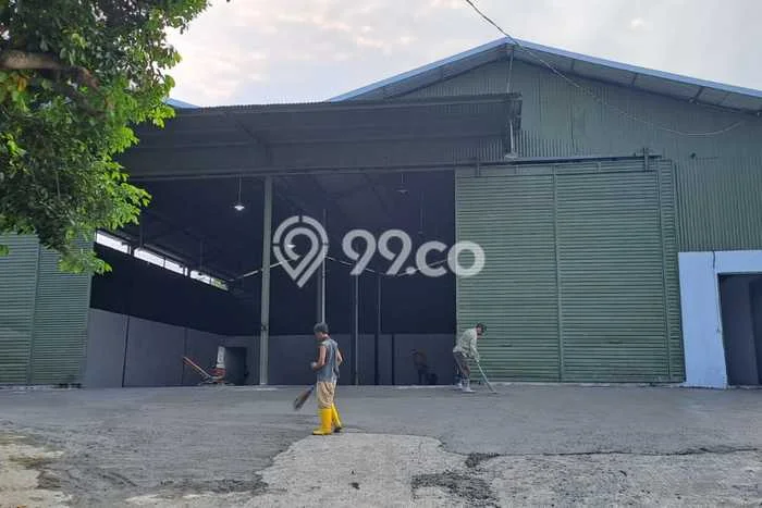 Unit Gudang disewakan di Cileungsi Bogor dengan LT 1000m2 / LB 528m2 Unit Gudang disewakan di Cileungsi Bogor dengan LT 1000m2 / LB 528m2