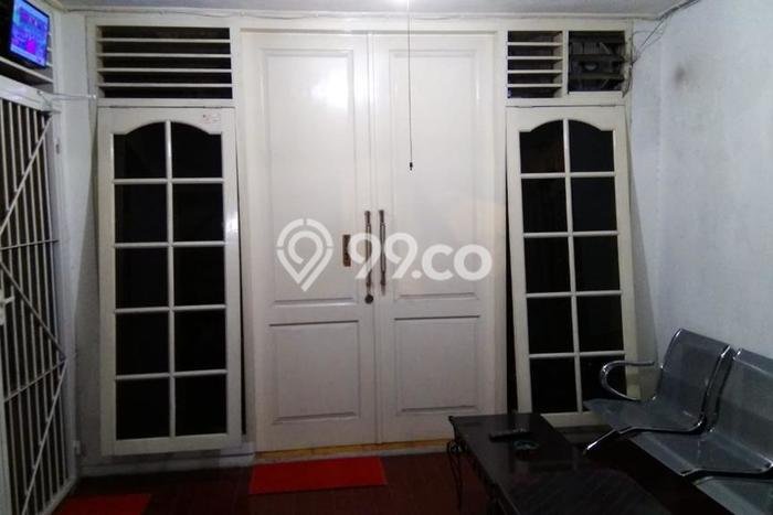 Siap Huni Hunian Elit 6 Kamar di Mampang Dekat ke Mana Pun Siap Huni Hunian Elit 6 Kamar di Mampang Dekat ke Mana Pun