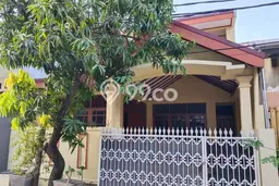 Disewakan! Rumah 3 Kamar Tidur &
2 Kamar Mandi di Harapan Indah, Bekasi Disewakan! Rumah 3 Kamar Tidur &
2 Kamar Mandi di Harapan Indah, Bekasi