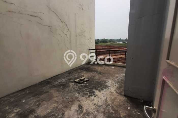 Ruko Lokasi Strategis di , Luas 90m2m², Ready Operasi Ruko Lokasi Strategis di , Luas 90m2m², Ready Operasi