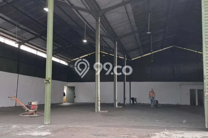 Unit Gudang disewakan di Cileungsi Bogor dengan LT 1000m2 / LB 528m2 Unit Gudang disewakan di Cileungsi Bogor dengan LT 1000m2 / LB 528m2