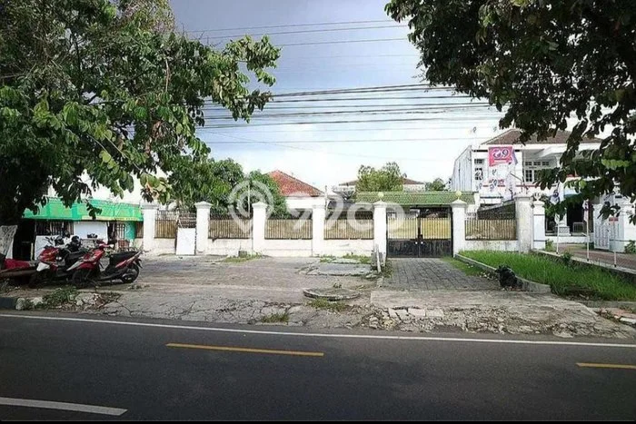 For Sale Rumah Mewah Exclusive di Umbulharjo, Yogyakarta For Sale Rumah Mewah Exclusive di Umbulharjo, Yogyakarta