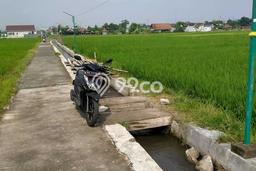 Lahan Dijual Lokasi Strategis di Bantul dengan Luas 466m2 Lahan Dijual Lokasi Strategis di Bantul dengan Luas 466m2