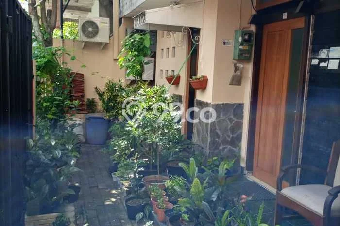 Unit Kost Dijual di Terban dengan 8 Kamar Area Strategis Unit Kost Dijual di Terban dengan 8 Kamar Area Strategis