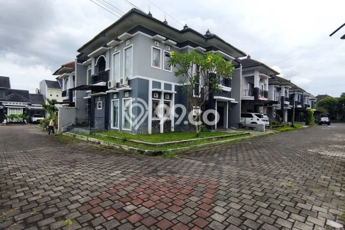 Dijual Rumah Mewah Elegan Dengan View Cantik di Condong Catur, Sleman Dijual Rumah Mewah Elegan Dengan View Cantik di Condong Catur, Sleman