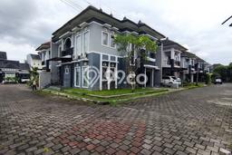 Dijual Rumah Mewah Elegan Dengan View Cantik di Condong Catur, Sleman Dijual Rumah Mewah Elegan Dengan View Cantik di Condong Catur, Sleman