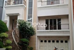Rumah Mewah LB 500m2 Siap Pakai Desain Elegan di Gading Serpong, Tangerang Rumah Mewah LB 500m2 Siap Pakai Desain Elegan di Gading Serpong, Tangerang