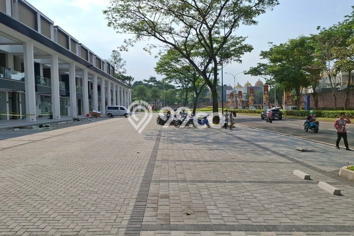 Unit Komersial Disewakan di Tangerang Area Strategis Harga Kompetitif Unit Komersial Disewakan di Tangerang Area Strategis Harga Kompetitif