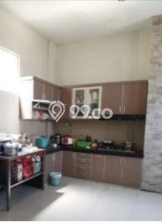 Jual Ruko Area Bisnis di Dinoyo, Luas 303m2m², Jalan Utama Jual Ruko Area Bisnis di Dinoyo, Luas 303m2m², Jalan Utama