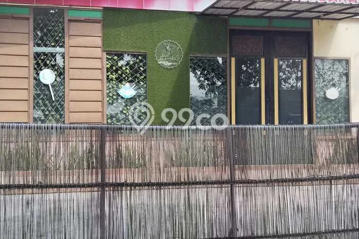 Gudang Area Komersial di Pakis, Luas 180m2m², Lokasi Prima Gudang Area Komersial di Pakis, Luas 180m2m², Lokasi Prima