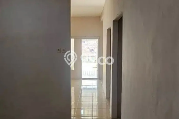 Jarang Ada! Rumah Kontrakan 4 Kamar Bagus Siap Huni Taman Royal Jarang Ada! Rumah Kontrakan 4 Kamar Bagus Siap Huni Taman Royal