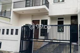 Disewakan Rumah Harga Terjangkau di Duri Kosambi Jakarta Barat Punya 5 KT Disewakan Rumah Harga Terjangkau di Duri Kosambi Jakarta Barat Punya 5 KT