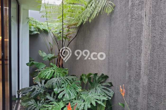 Jual Rumah Favorit Siap Huni LB 175m2 di Banjarsari, Surakarta Jual Rumah Favorit Siap Huni LB 175m2 di Banjarsari, Surakarta