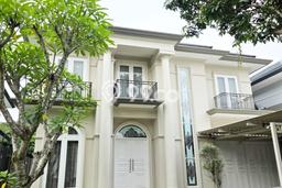 Disewakan Hunian Konsep Modern di BSD Tangerang Selatan dengan 3 KT Disewakan Hunian Konsep Modern di BSD Tangerang Selatan dengan 3 KT