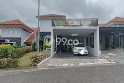 Rumah Strategis Modern Lb 250m2 di Batam Kota, Batam Rumah Strategis Modern Lb 250m2 di Batam Kota, Batam