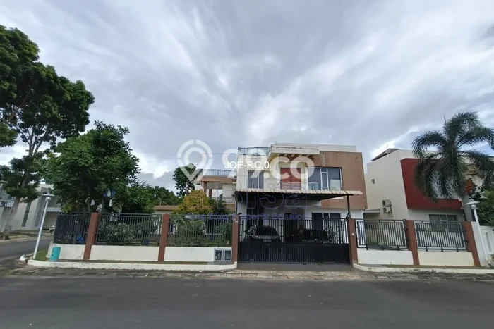 Dijual Rumah Mewah Elegan Dengan View Cantik di Batam Centre, Batam Dijual Rumah Mewah Elegan Dengan View Cantik di Batam Centre, Batam