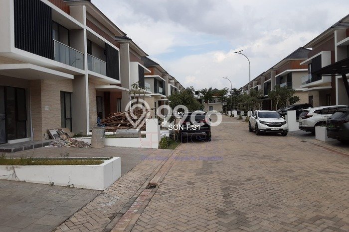 Rumah kawasan Batam Centre, 3 KT, Area Elite, Luas 135m² LB 120m² Rumah kawasan Batam Centre, 3 KT, Area Elite, Luas 135m² LB 120m²