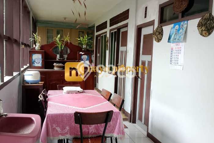 Rumah Elit Modern Tanpa Renovasi di Cawang Jakarta Timur Rumah Elit Modern Tanpa Renovasi di Cawang Jakarta Timur