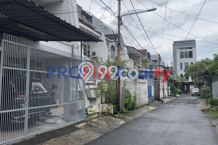 Dijual Rumah Modern 3 KT di Sunrise Garden, Jakarta Barat Dijual Rumah Modern 3 KT di Sunrise Garden, Jakarta Barat