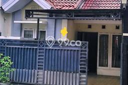 Rumah Luas Asri 2 KT Siap Pakai di Harapan Indah Bekasi Rumah Luas Asri 2 KT Siap Pakai di Harapan Indah Bekasi